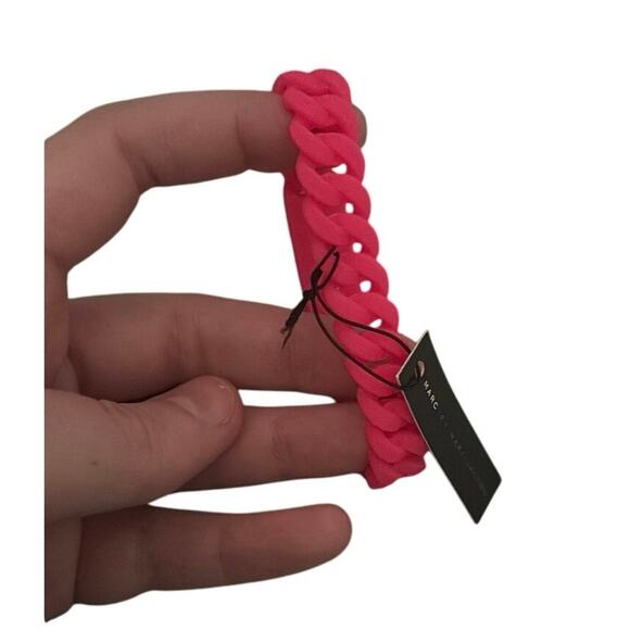 NWT Marc by Marc Jacobs pink silicone bracelet - Picture 3 of 4